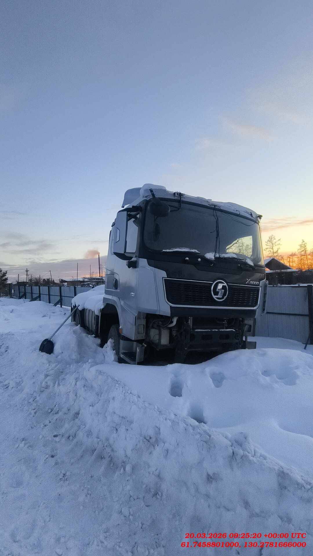 Shacman SX42586V385,  231 000 км, 2023 года