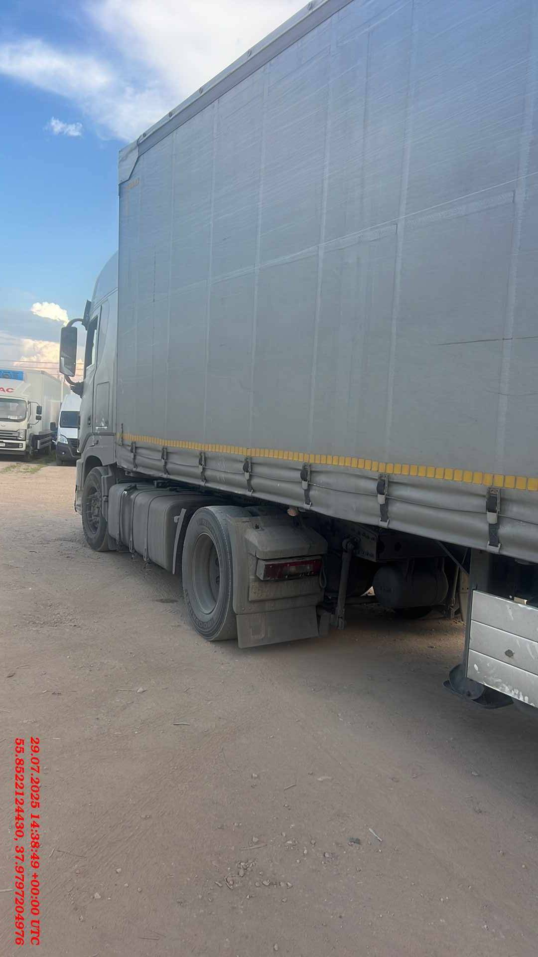 DongFeng GX DFH4180 4x2,  605 569 км, 2023 года в лизинг