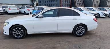 Mercedes-Benz E седан