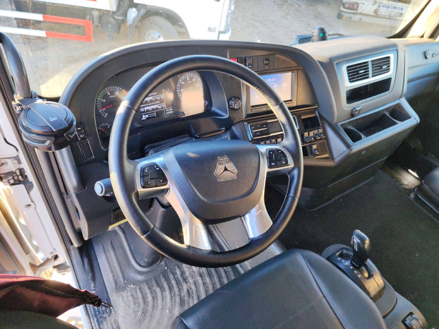 Sitrak ZZ1316V553HE1,  44 855 км, 2024 года в лизинг