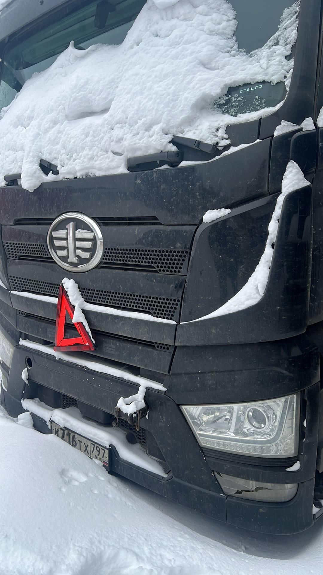 FAW CA4180P77K25E5 4x2,  174 000 км, 2024 года в лизинг