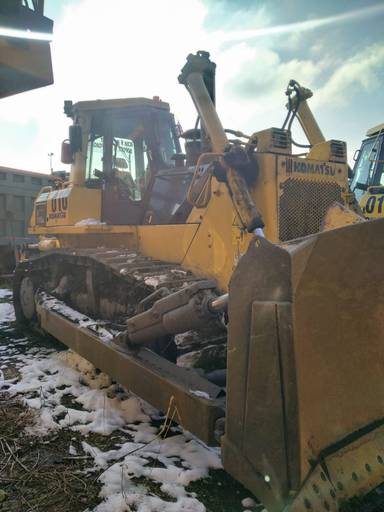 KOMATSU D155A-5
