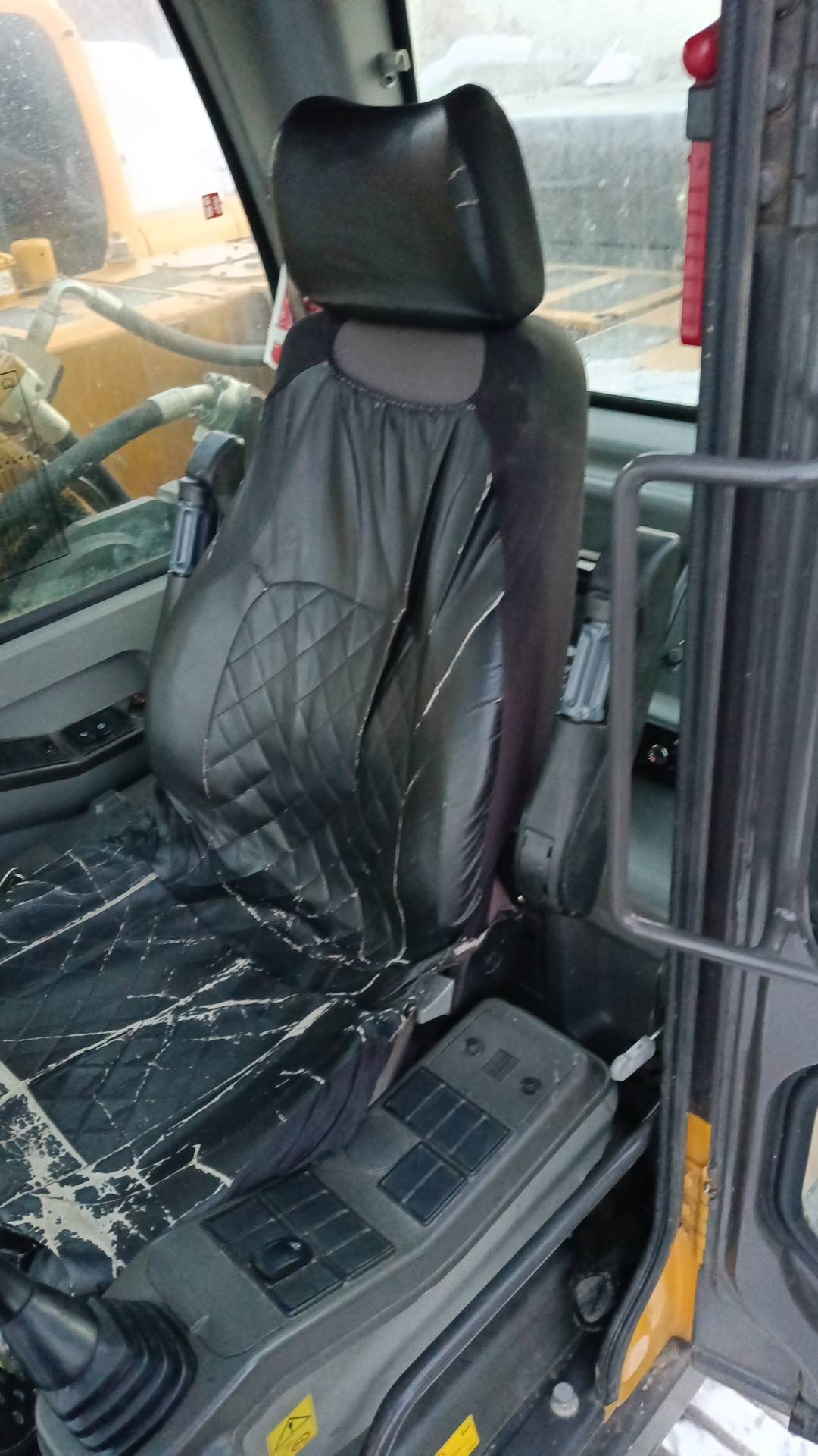 SDLG/LGCE E6300F, 2023 года в лизинг