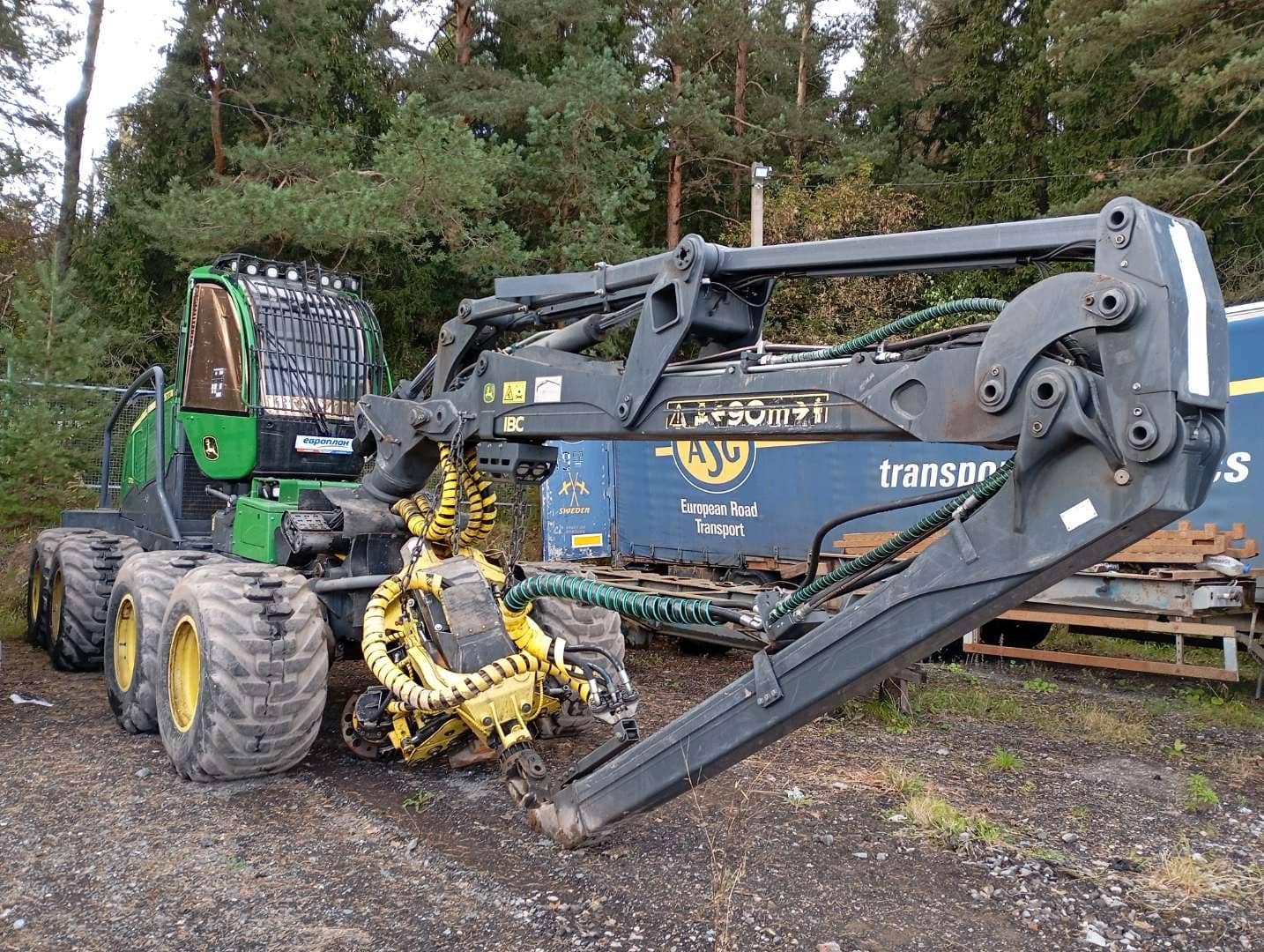 John Deere 1270G