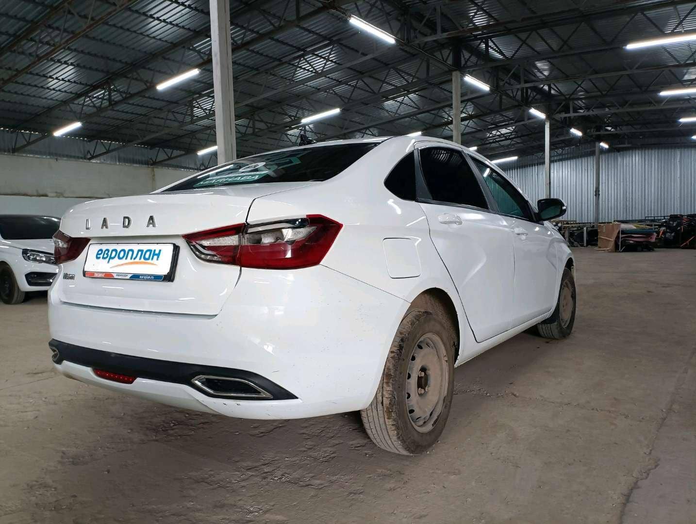 Lada Vesta седан,  135 295 км, 2023 года в лизинг
