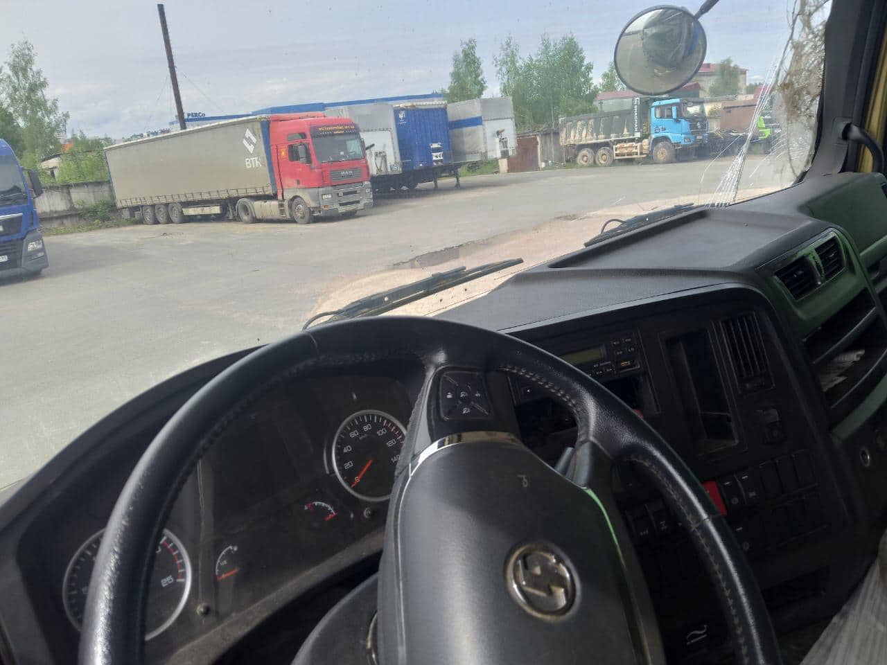 Shacman SX3316DV366,  231 143 км, 2022 года в лизинг