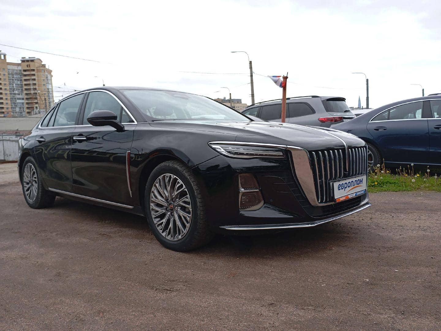 Hongqi H5,  85 472 км, 2024 года в лизинг