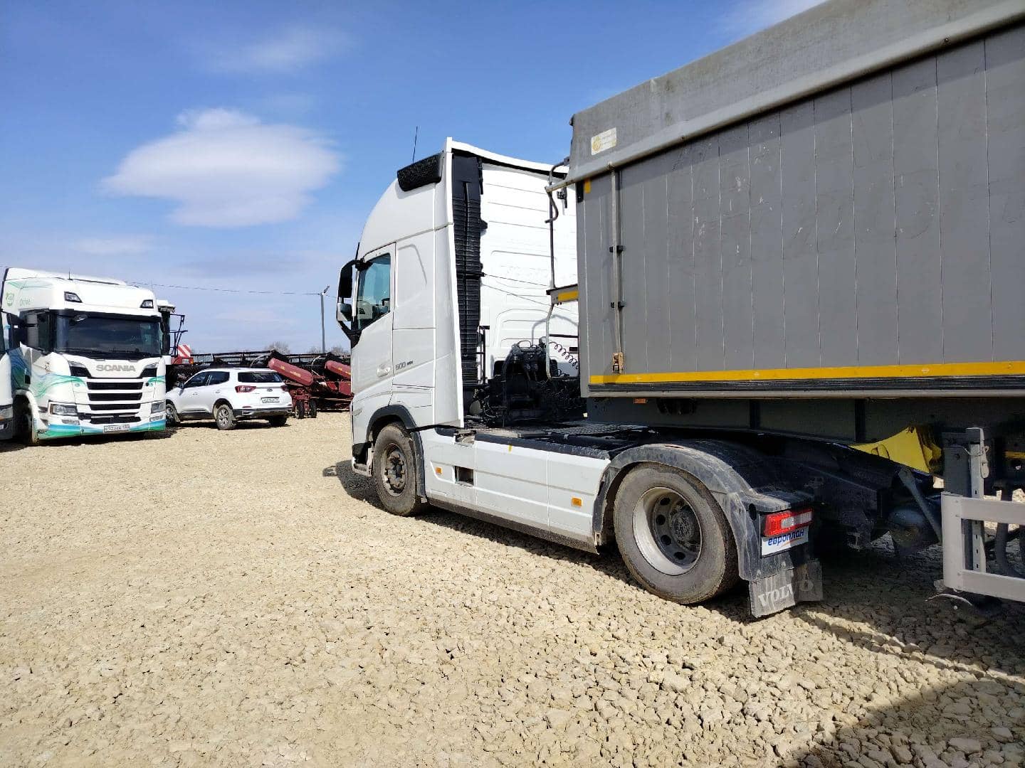 Volvo FH42T 500 4x2 (Globetrotter),  379 340 км, 2023 года в лизинг