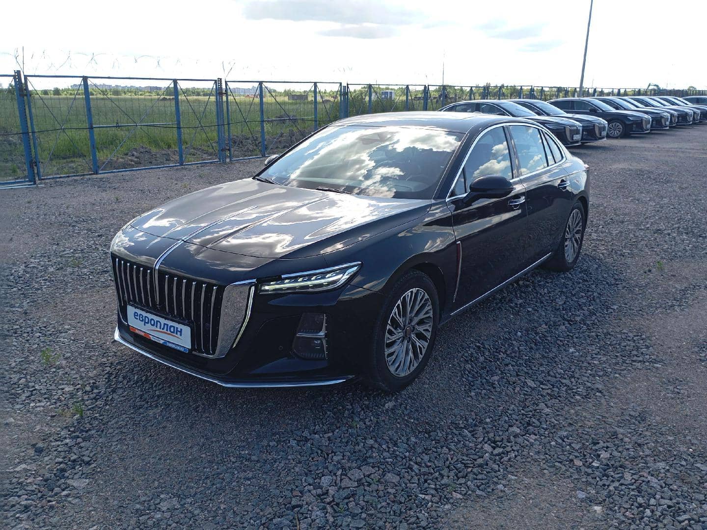 Hongqi H5