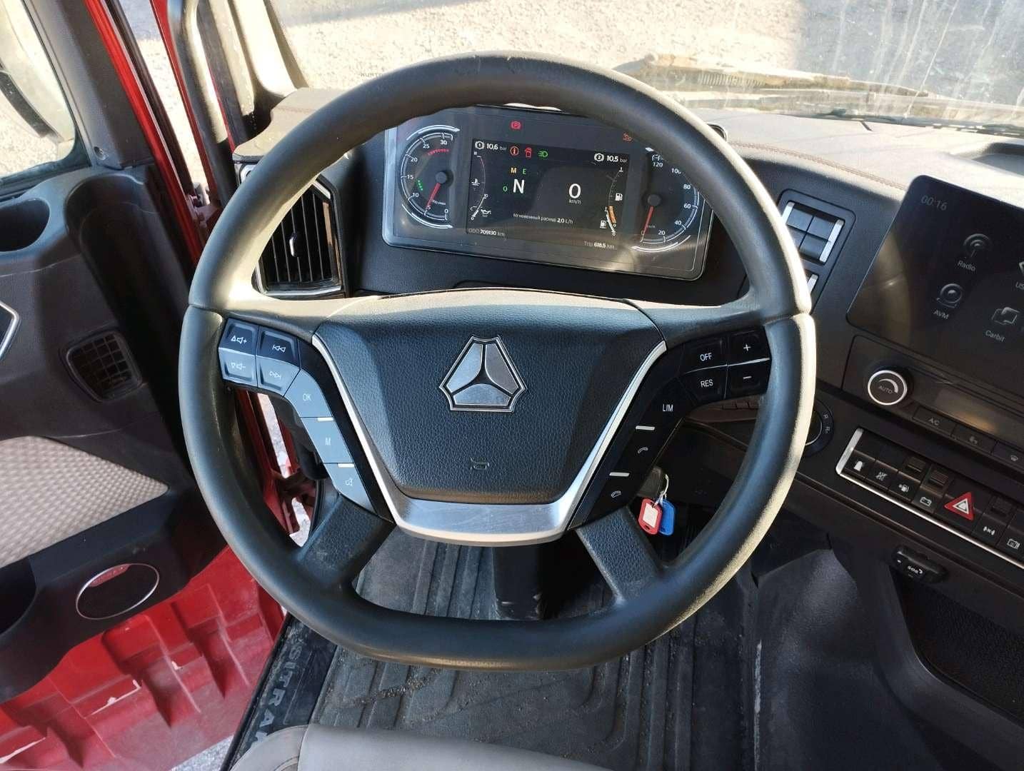 Sitrak C7H MAX ZZ4186V391HE,  709 130 км, 2023 года в лизинг