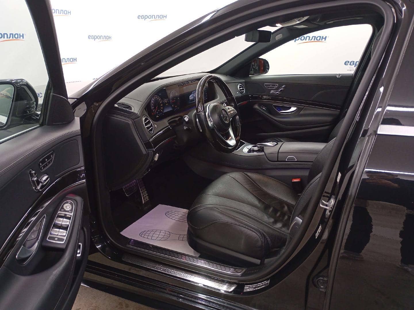 Mercedes-Benz S седан,  190 643 км, 2018 года в лизинг