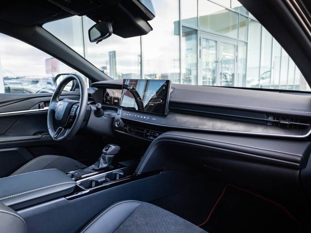 Toyota Camry 2.0S Sports Edition