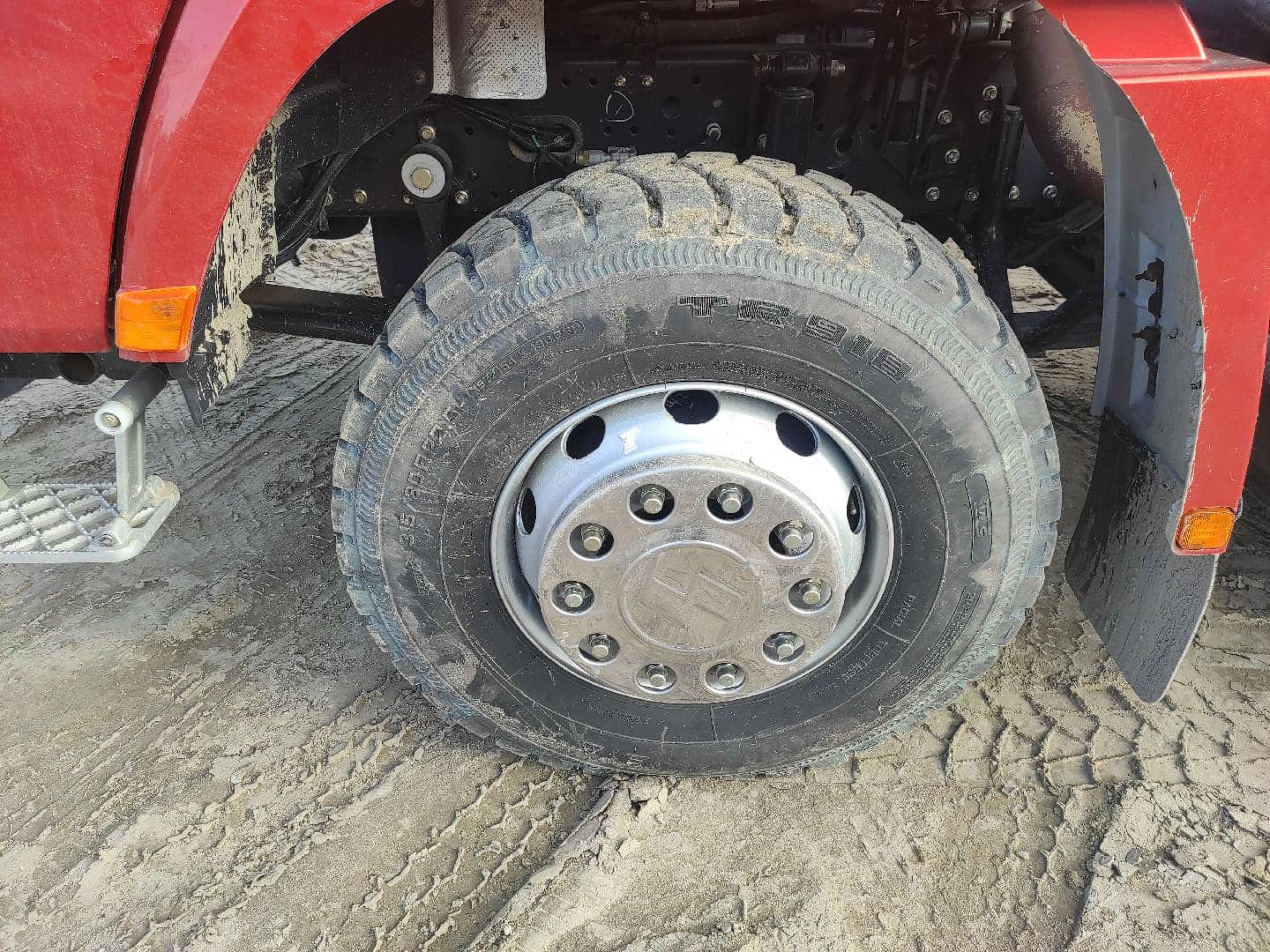 Shacman SX32586V384,  23 967 км, 2024 года в лизинг