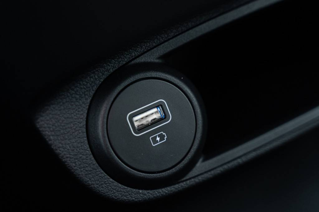 Solaris HC Classic 1.6 6AT 2WD