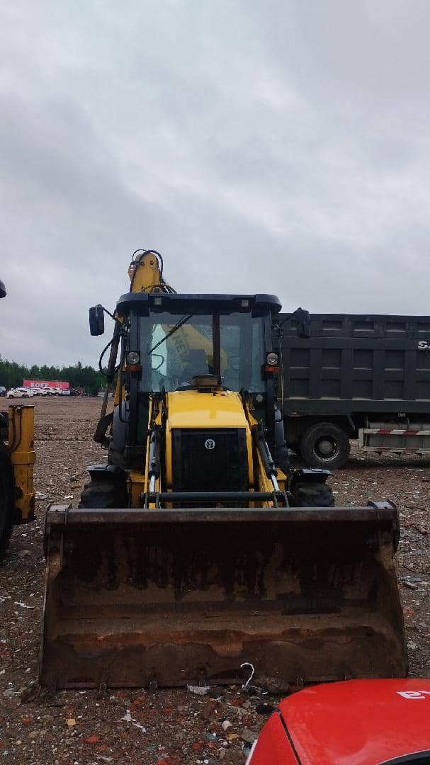 NEW HOLLAND B80B,  1 км, 2019 года в лизинг