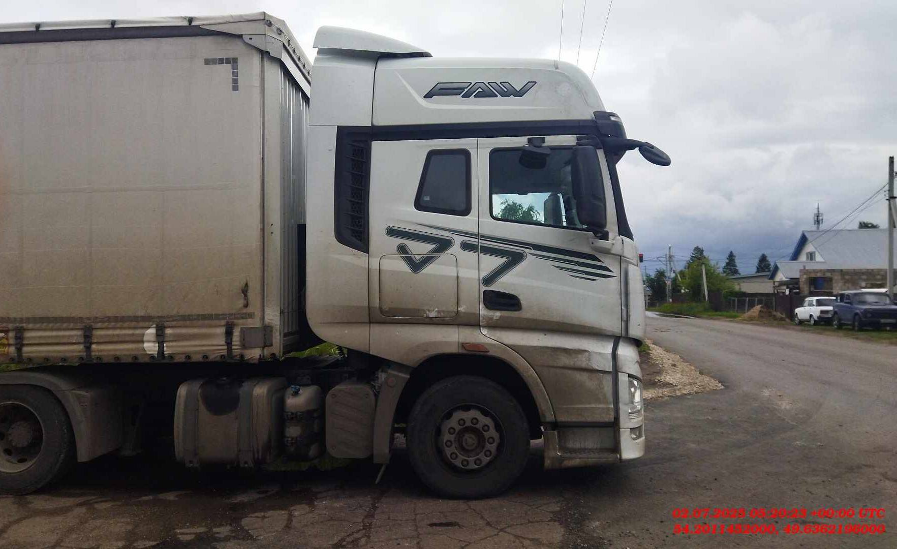 FAW CA4180P77K25E5 4x2,  92 799 км, 2023 года в лизинг