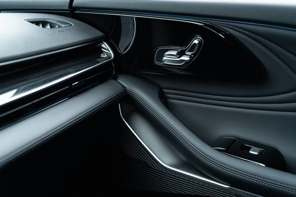 EXEED RX Premium 2.0 TGDI 8AT AWD