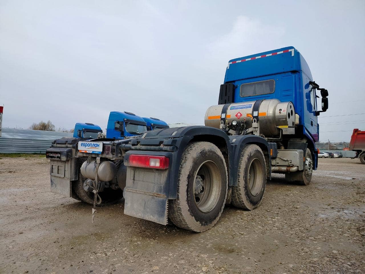 HONGYAN CQ4187HD12381T LNG,  180 000 км, 2023 года в лизинг