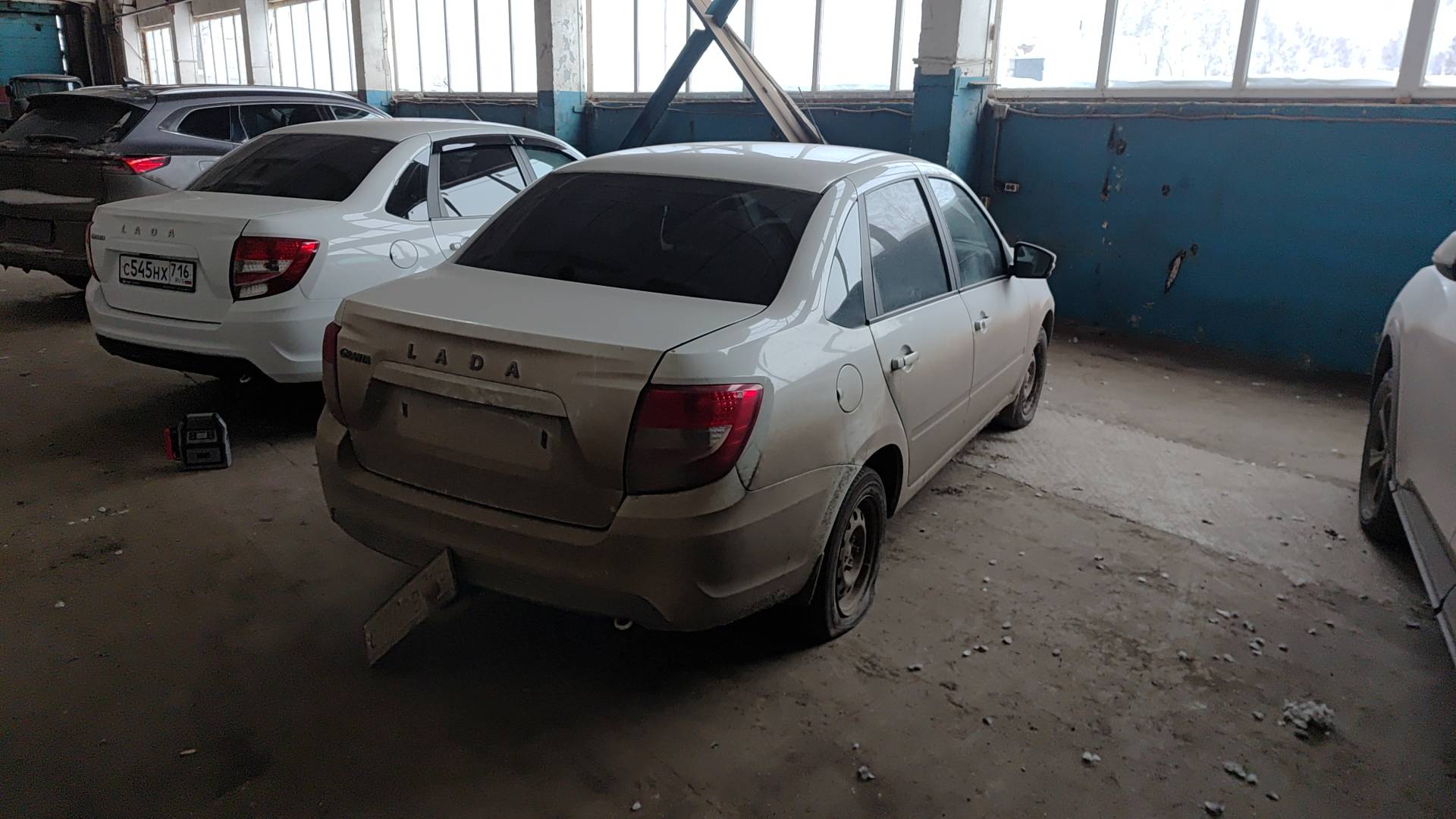 Lada Granta седан,  40 256 км, 2024 года в лизинг