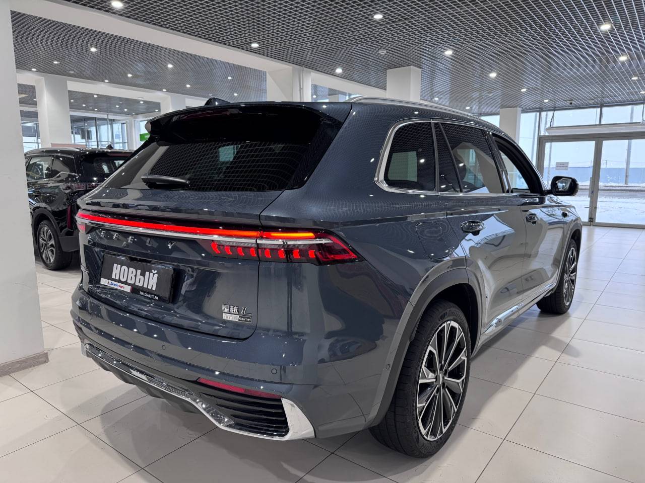 Geely Monjaro Flagship 2.0T (238 hp) 8AT 4WD