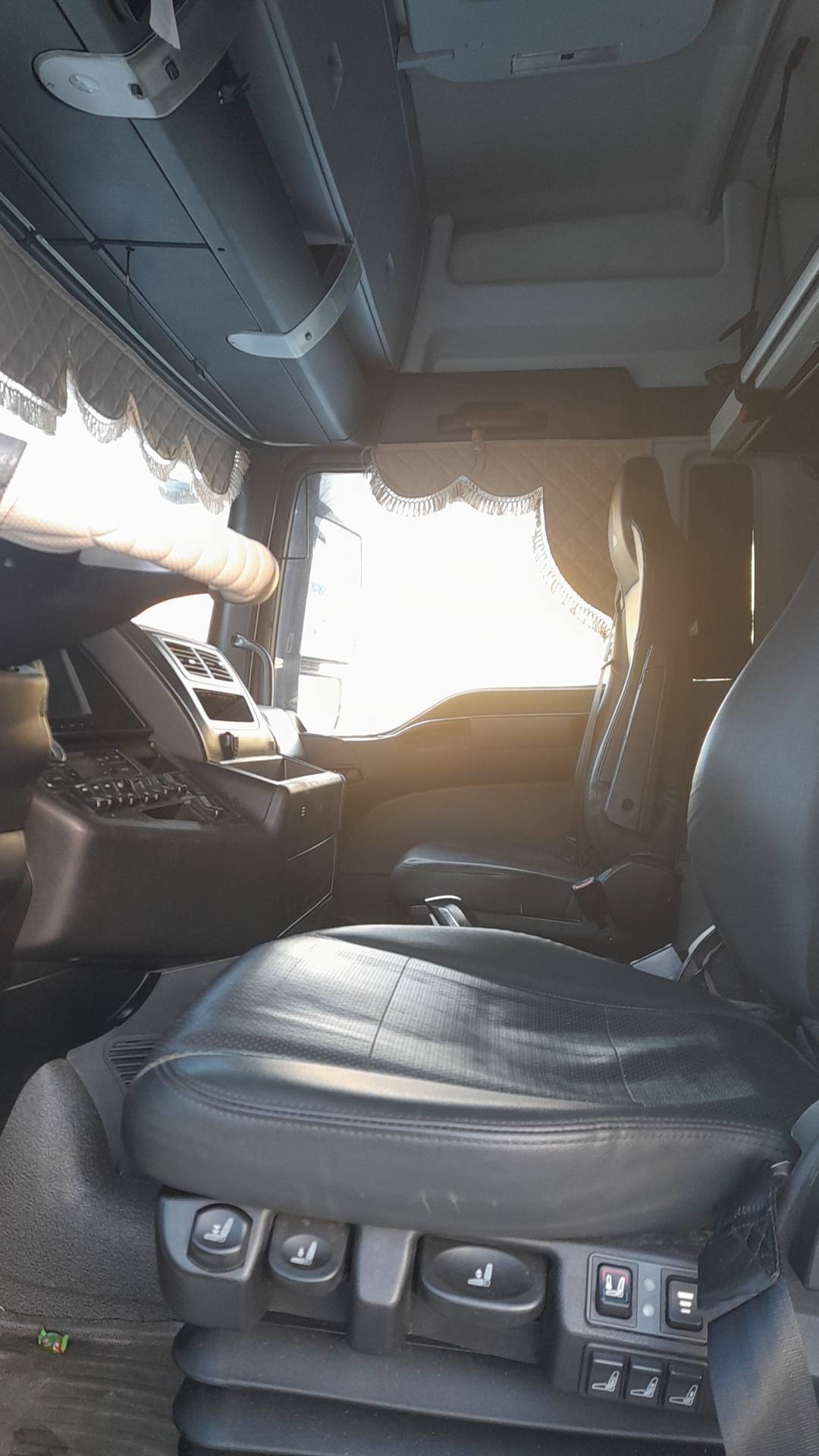 Sitrak ZZ4186V391HE,  349 843 км, 2023 года в лизинг