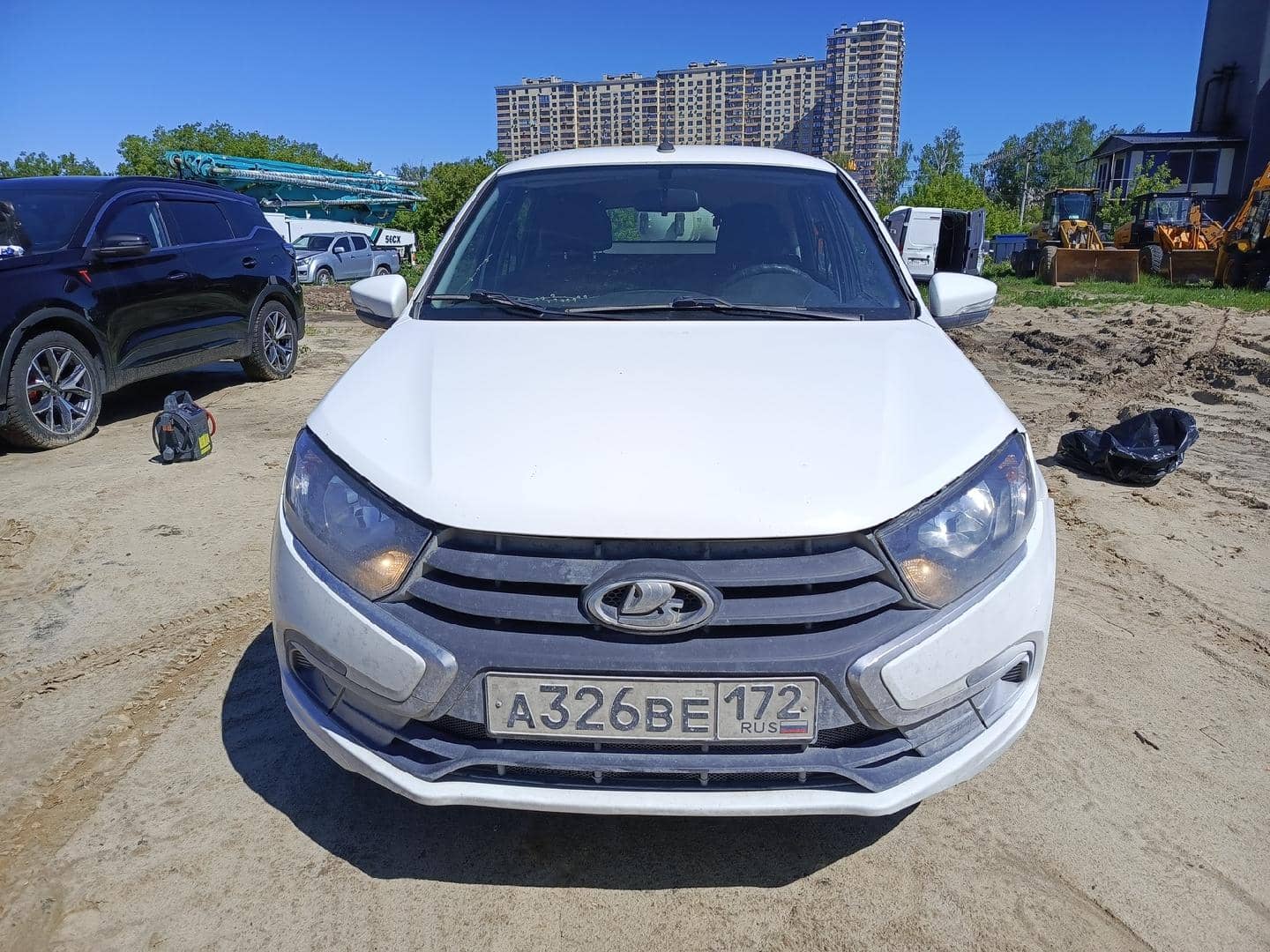 Lada Granta лифтбек,  82 575 км, 2023 года в лизинг