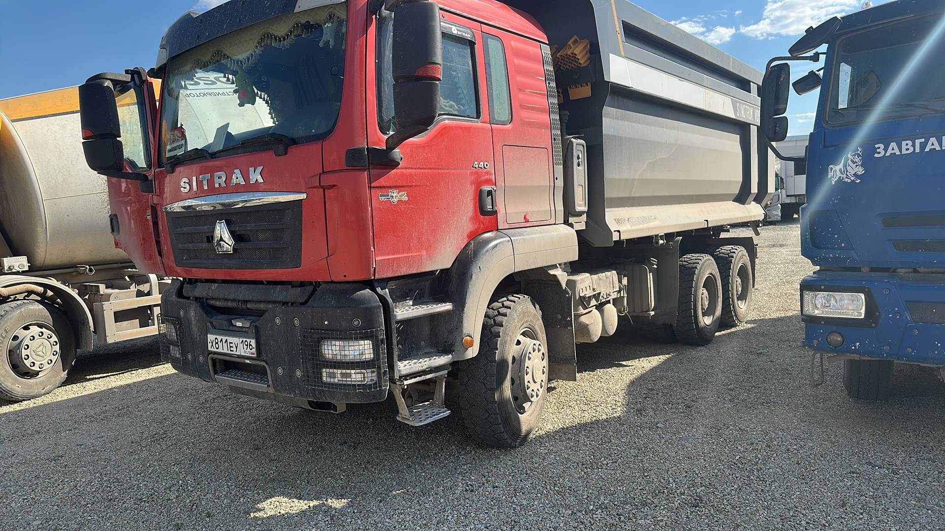 Sitrak ZZ3256V384ME,  101 173 км, 2022 года