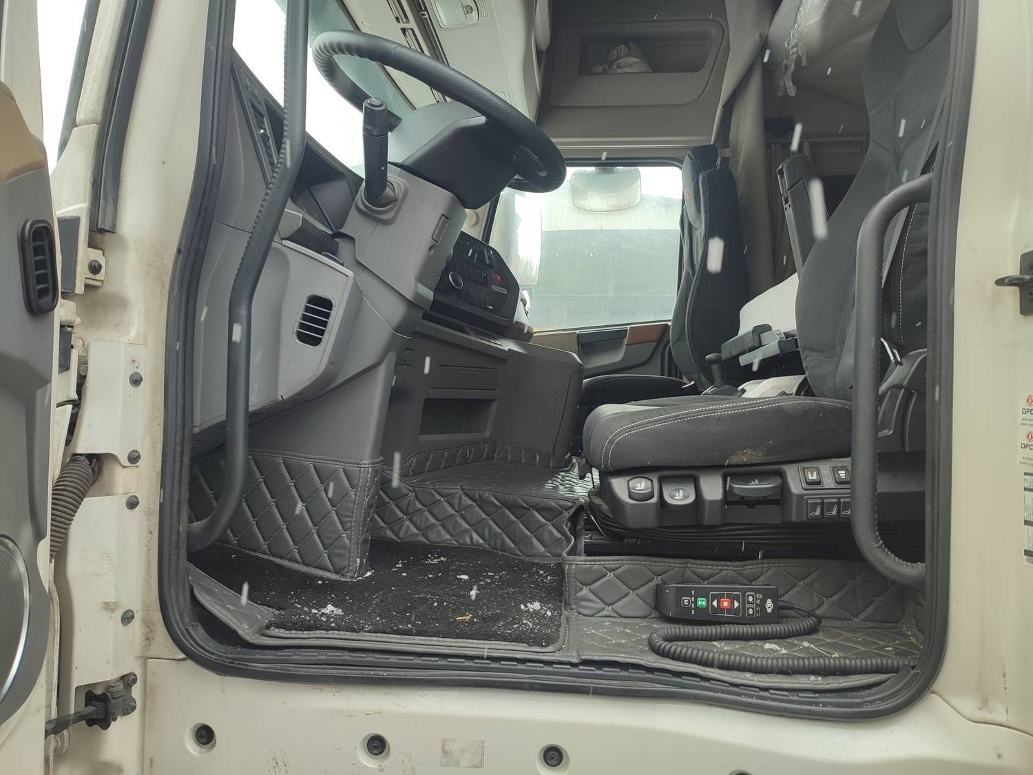 DongFeng GX DFH4180 4x2 Лот 000007722