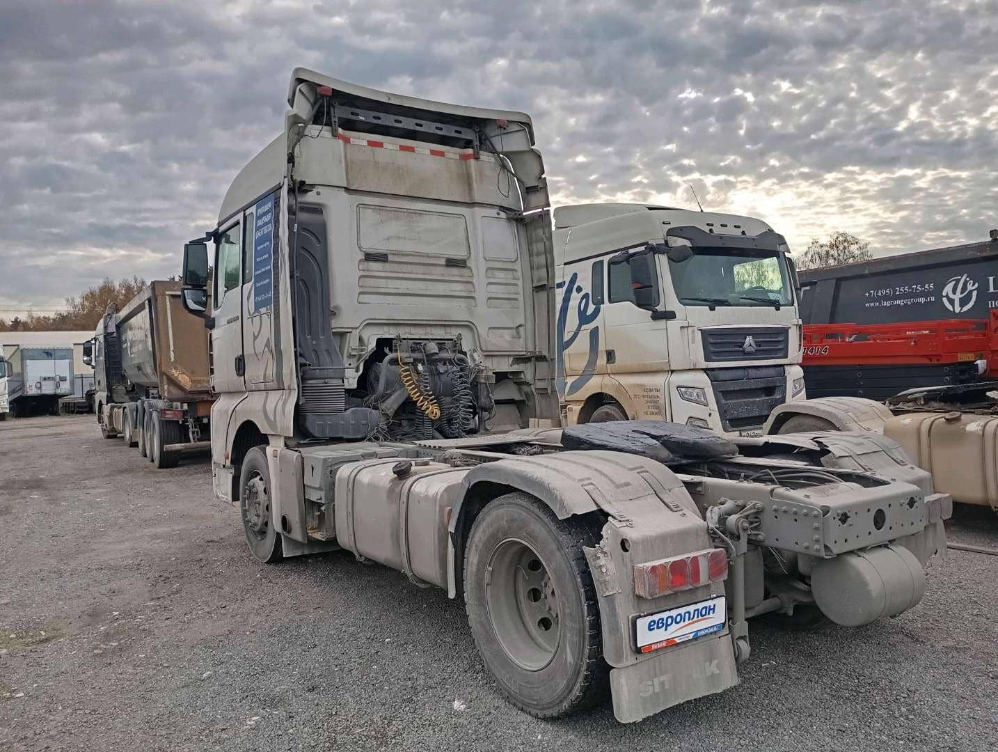 Sitrak C7H 4x2 ZZ4186V361HE,  558 384 км, 2022 года в лизинг