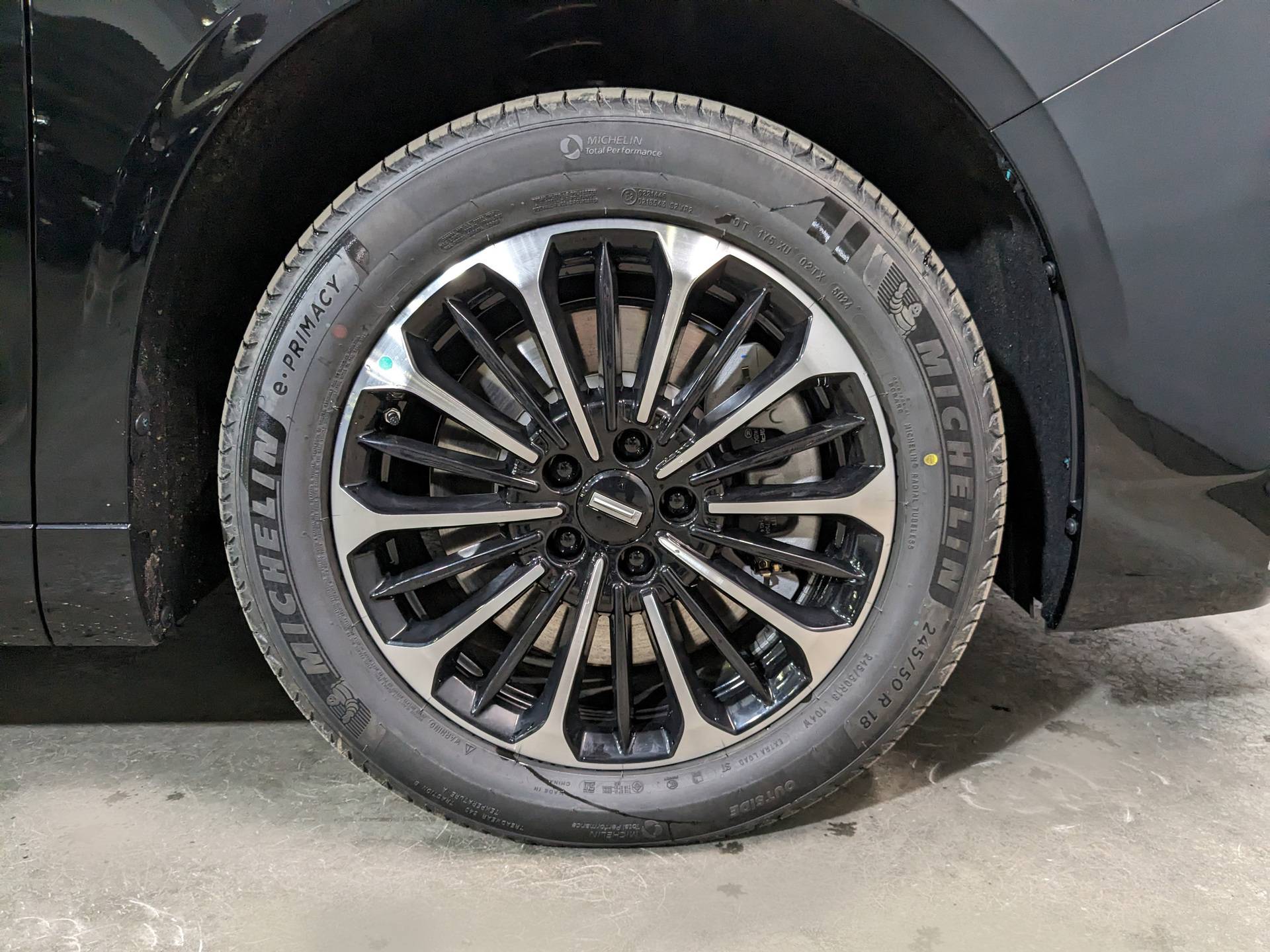 Wey 80 PHEV 1.5 T DHT 4WD Premium