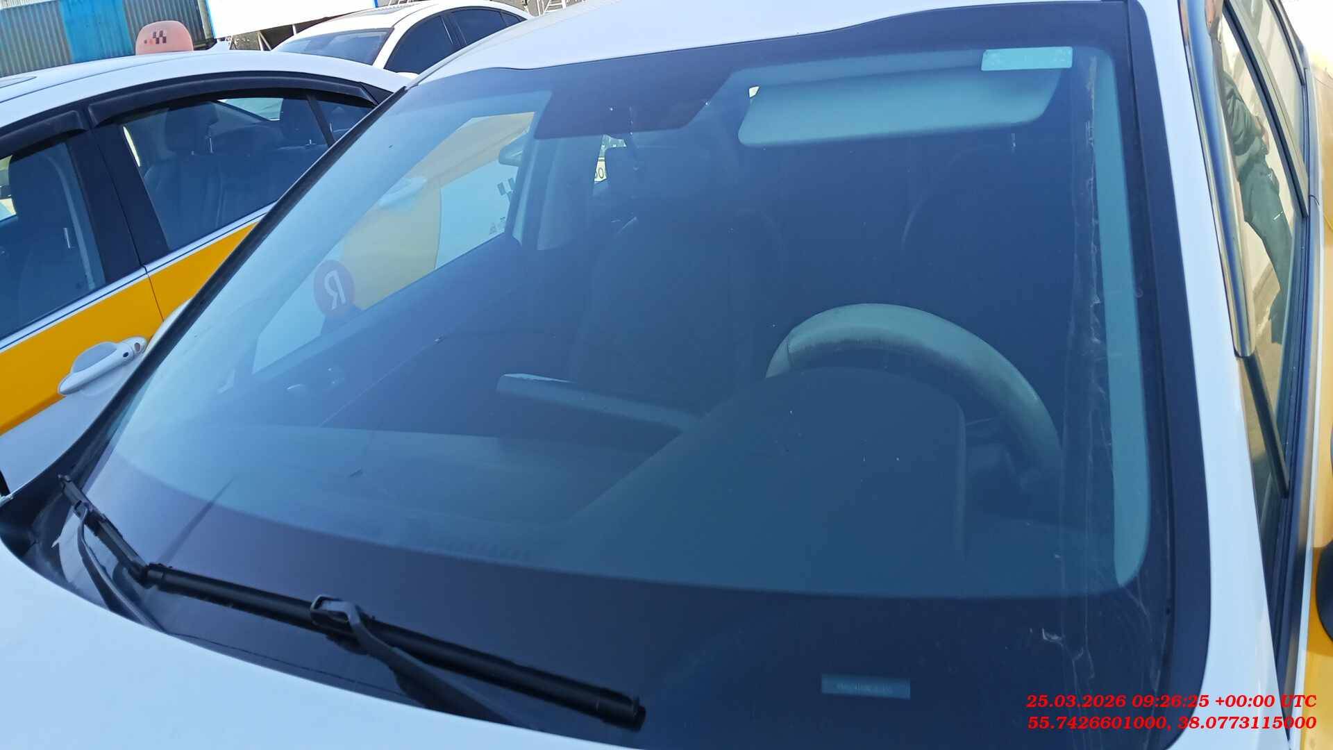 KIA K5,  215 241 км, 2021 года