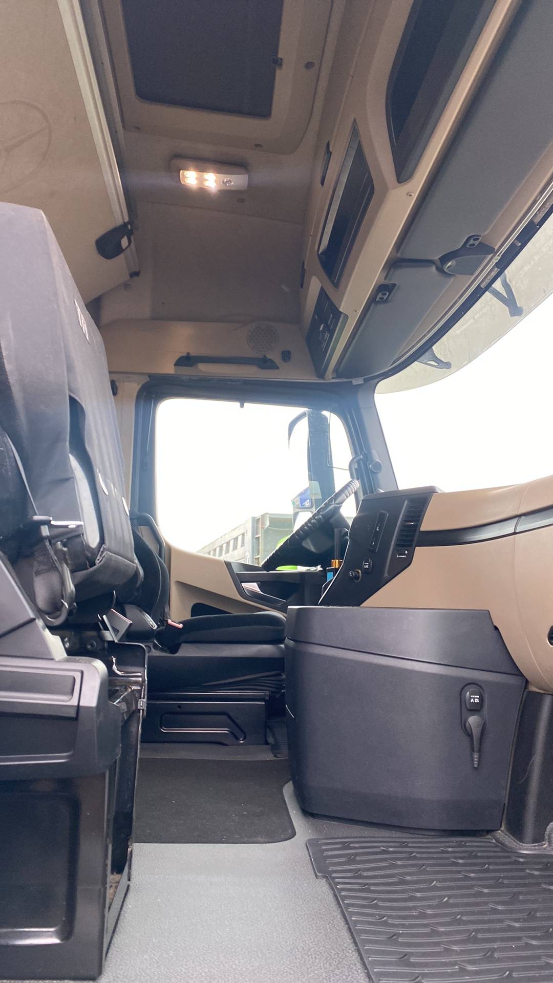 Mercedes-Benz Actros 5 1845 LS 4x2 (BigSpace),  563 501 км, 2021 года в лизинг