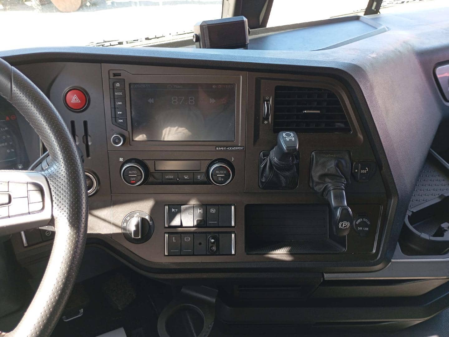 FAW CA4180P77K25E5 4x2,  220 039 км, 2023 года в лизинг