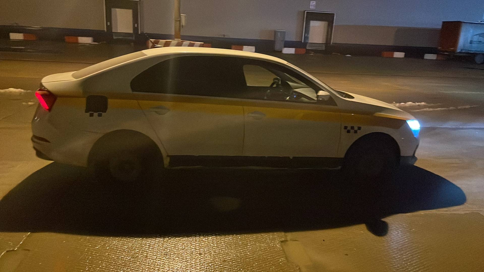 Skoda Rapid,  351 804 км, 2021 года