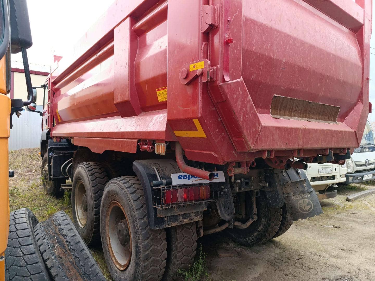 Sitrak ZZ3406V455ME,  50 000 км, 2024 года в лизинг