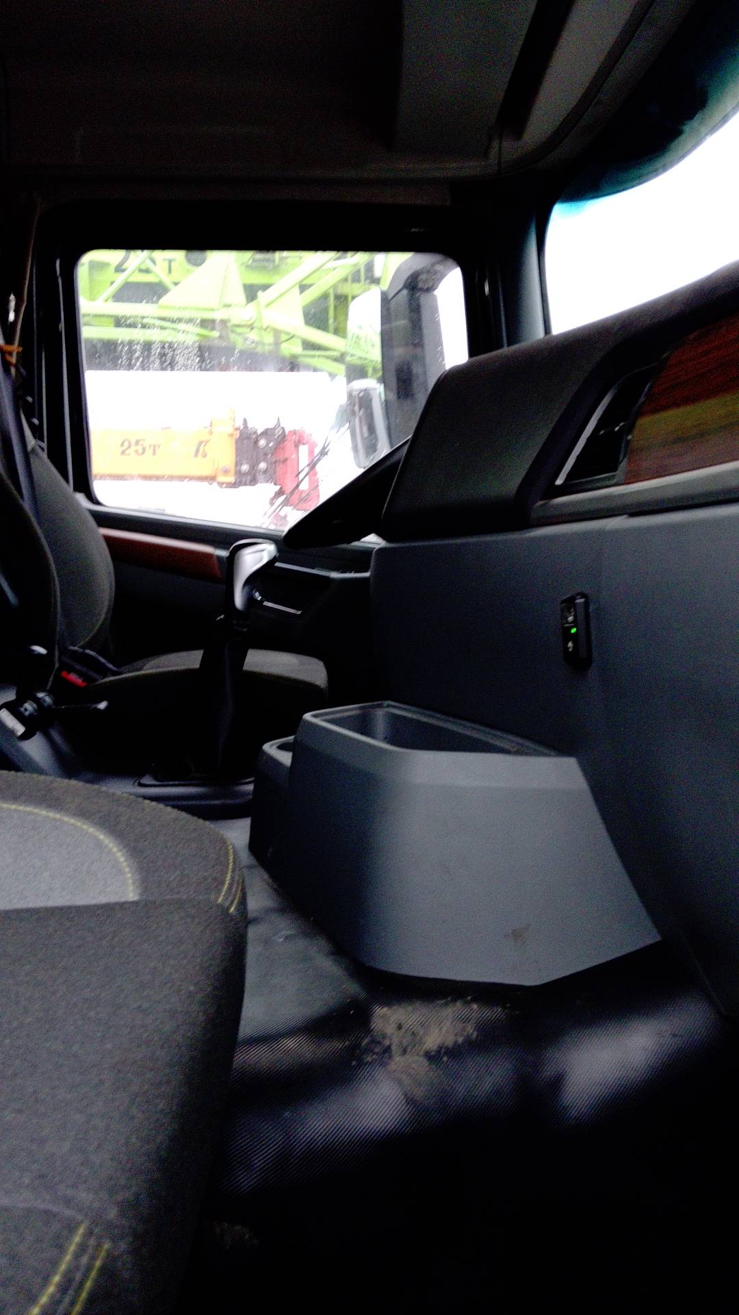 Shacman SX33186V366,  80 387 км, 2024 года в лизинг