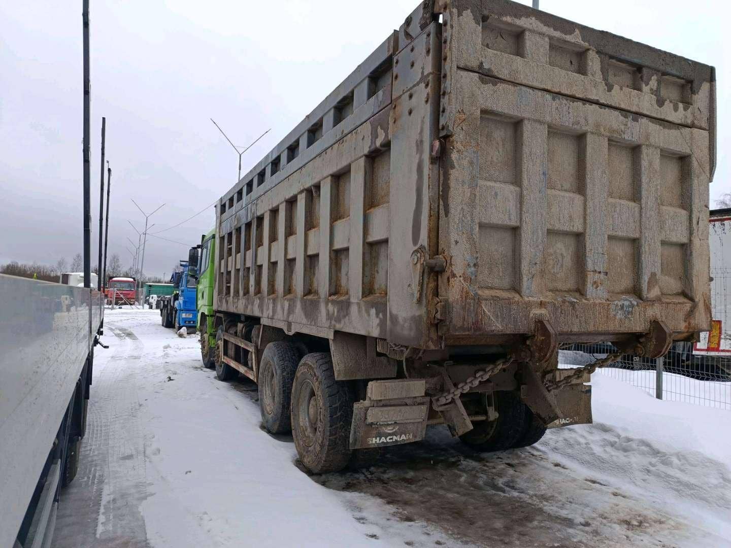 Shacman SX331863366 (скальный кузов),  66 328 км, 2022 года в лизинг