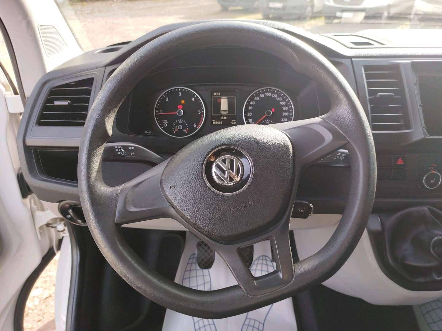 Volkswagen Transporter,  164 693 км, 2019 года в лизинг