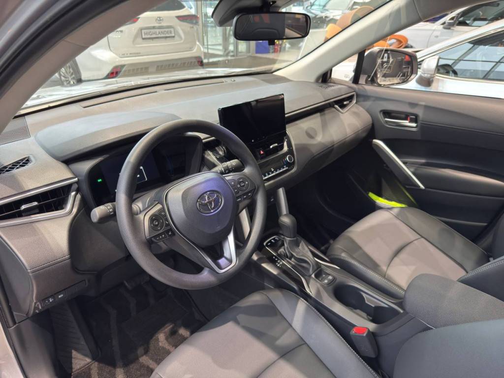 Toyota Corolla Cross Deluxe Edition 2.0 CVT