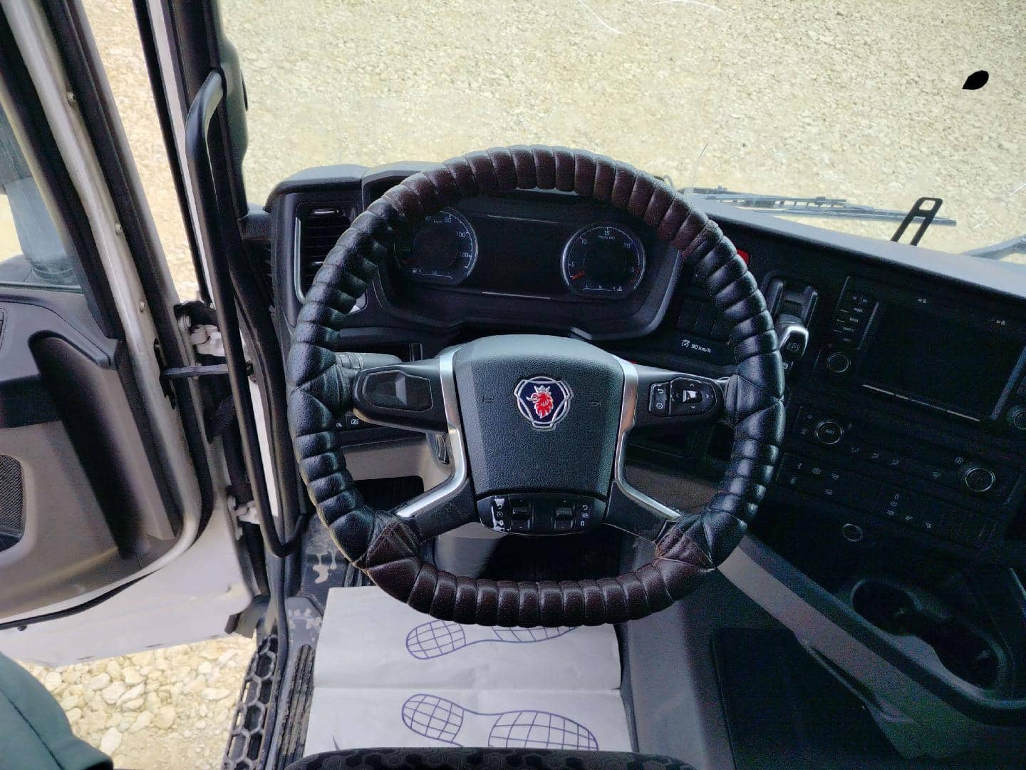 SCANIA R4X200 R410,  698 309 км, 2021 года в лизинг