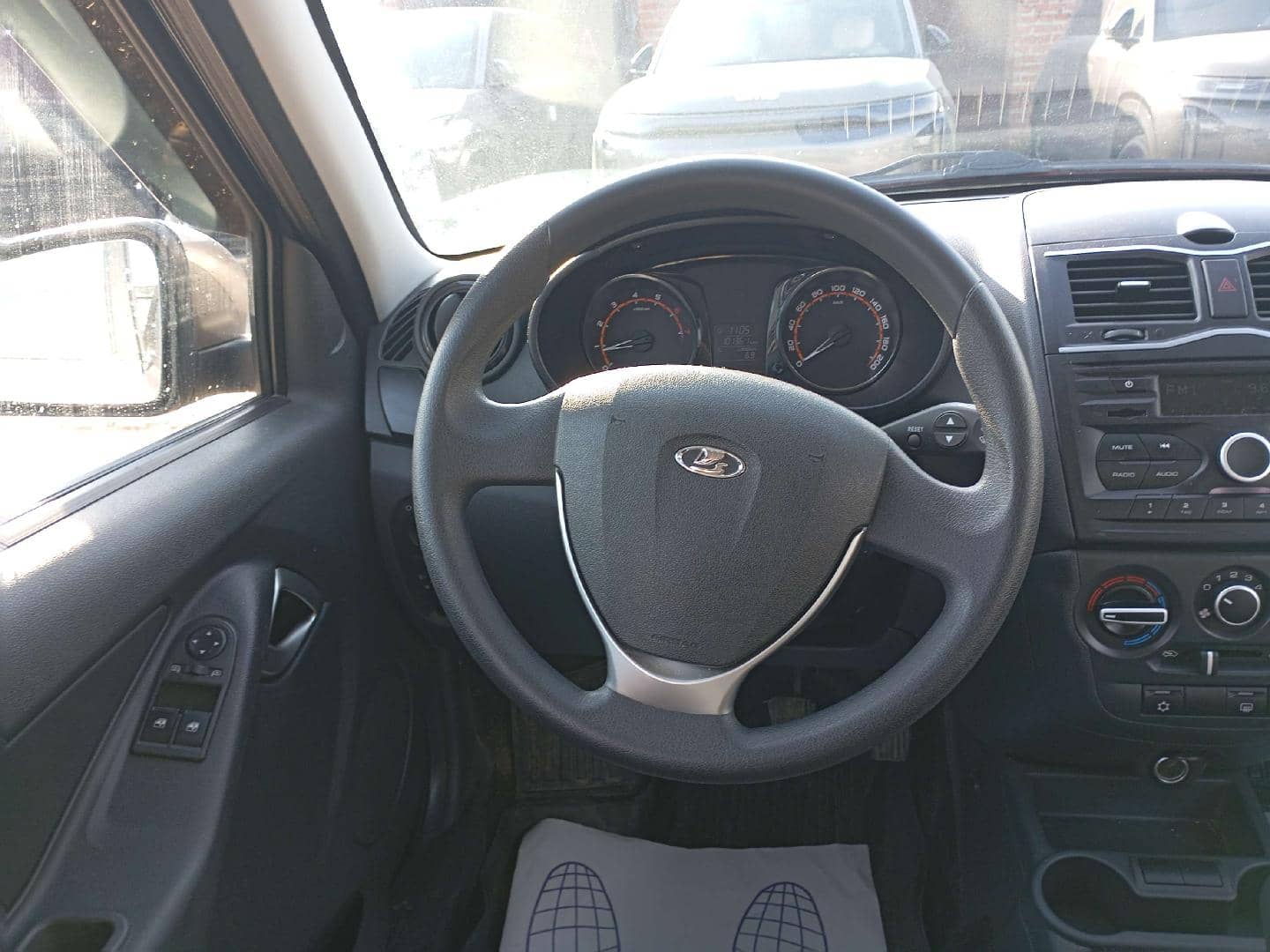 Lada Granta лифтбек,  101 361 км, 2024 года в лизинг