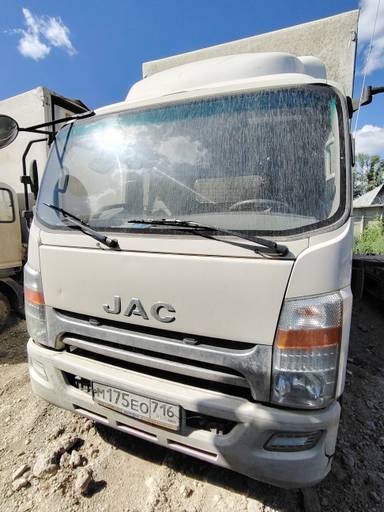 JAC N 120