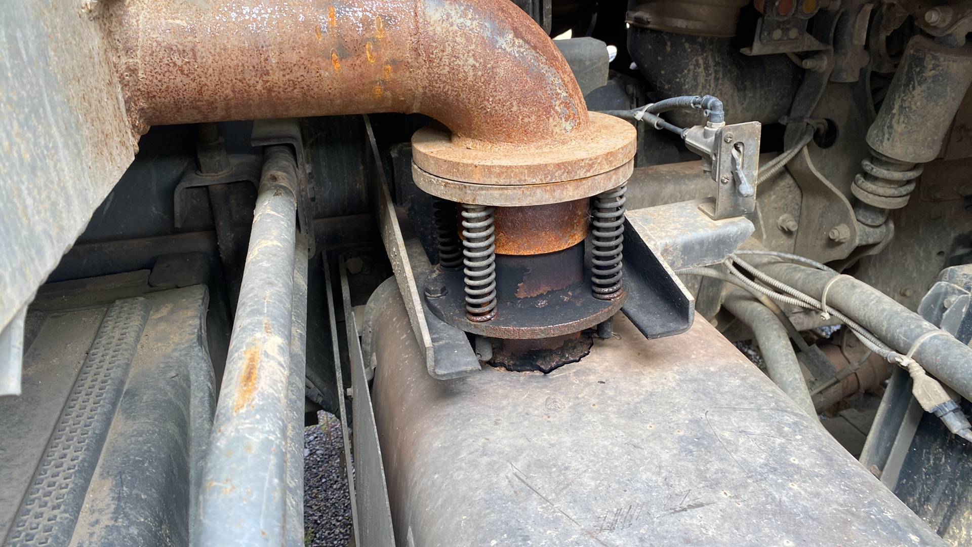 HOWO ZZ3257V384GE1 6x4,  121 025 км, 2022 года