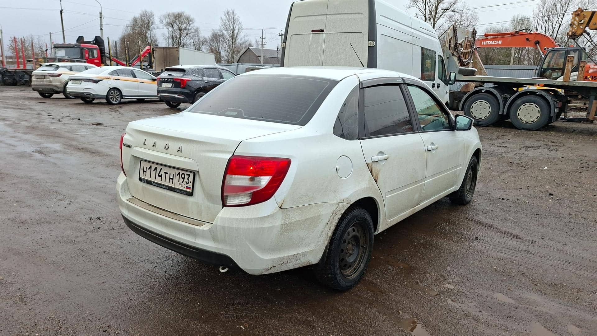 Lada Granta седан,  47 820 км, 2023 года в лизинг
