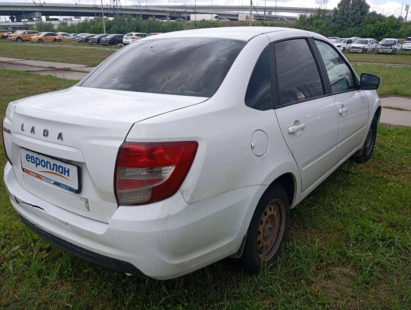Lada Granta седан,  108 174 км, 2023 года в лизинг