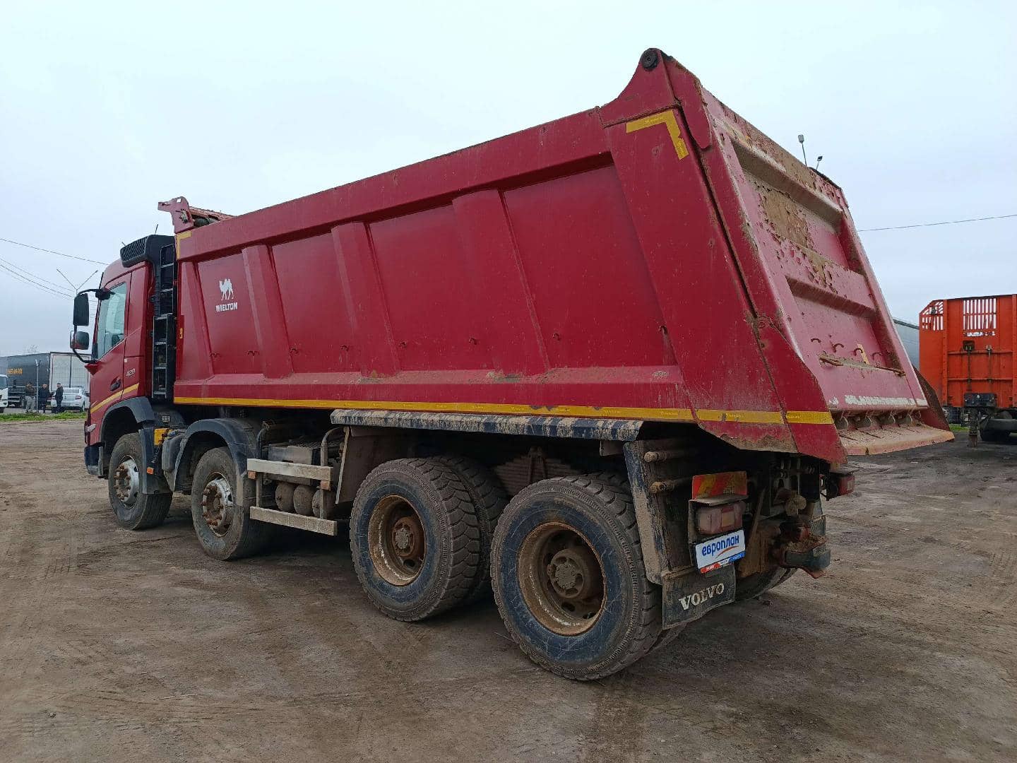 Volvo FM 420 8x4 (FMX),  462 426 км, 2022 года в лизинг