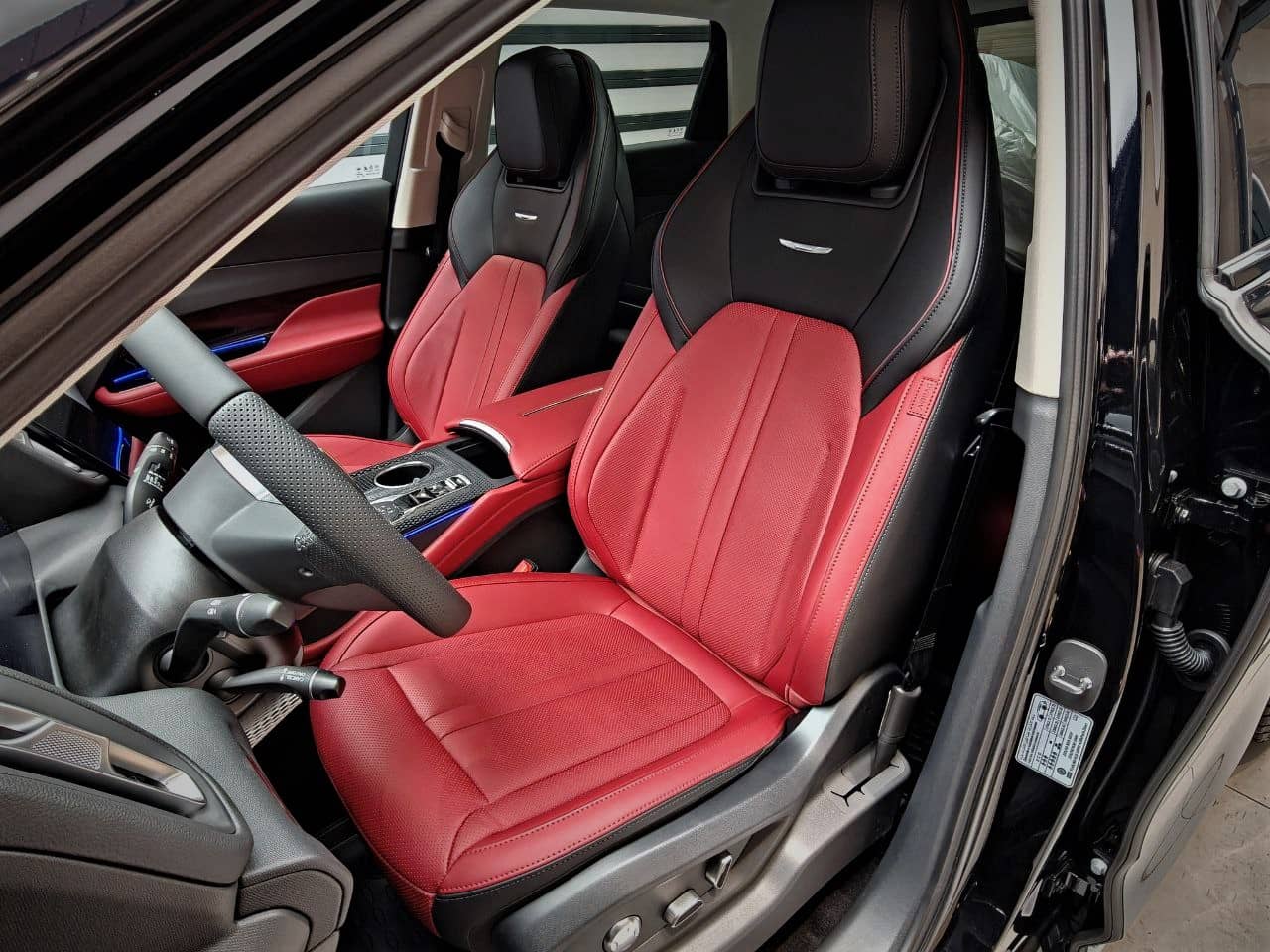 Hongqi HS3 Делюкс 2.0Т полный привод (Deluxe)