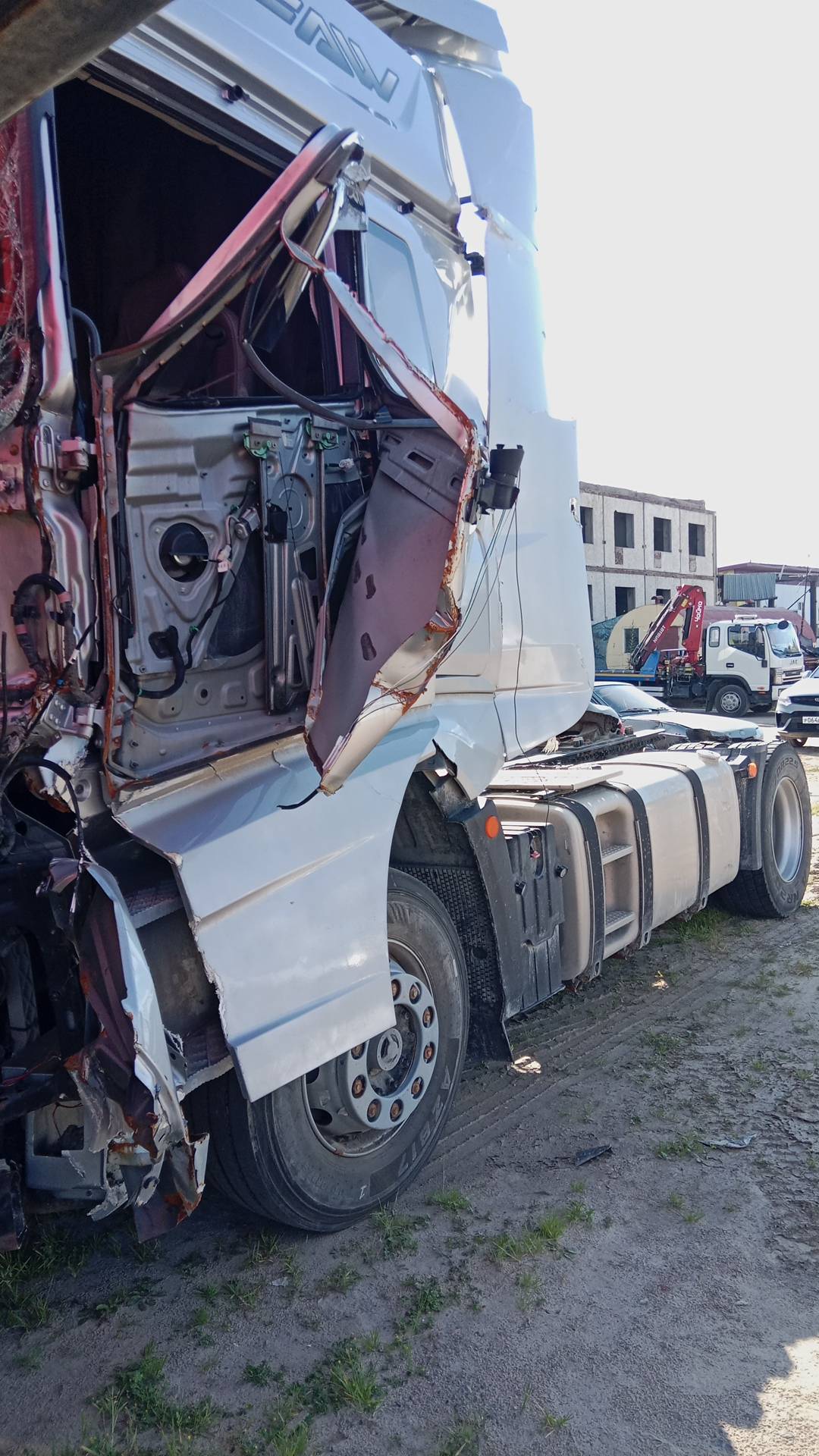 FAW CA4180P77K25E5 4x2,  230 000 км, 2023 года в лизинг