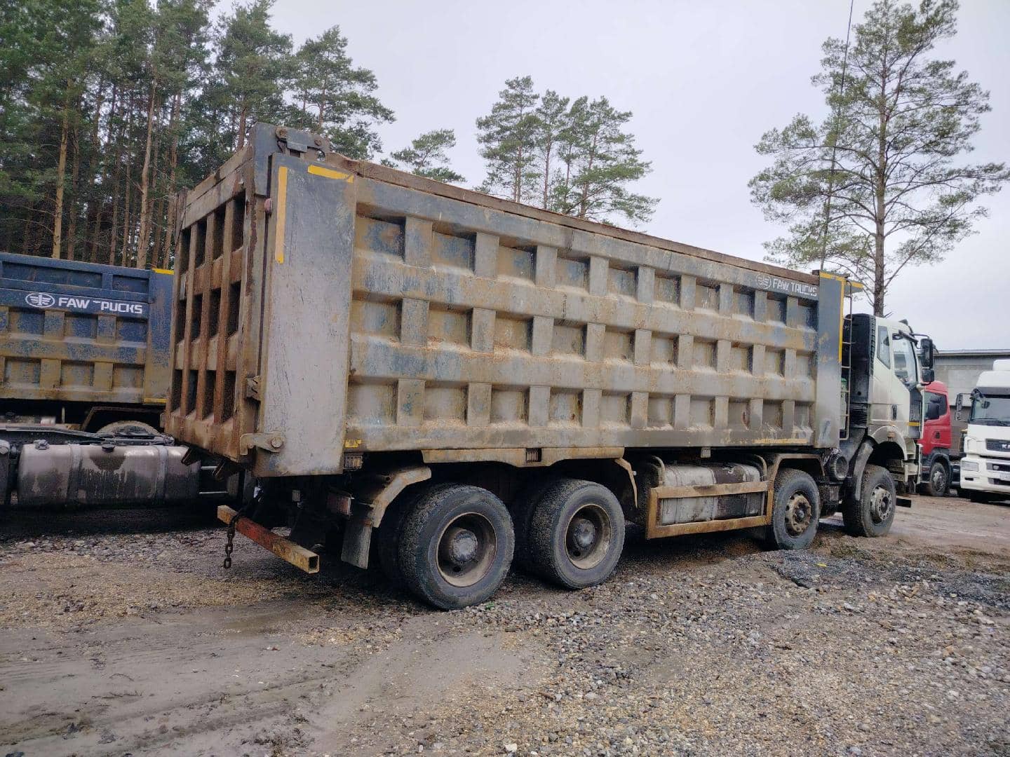 FAW CA3310P66K24T4E5 8х4,  139 307 км, 2023 года в лизинг