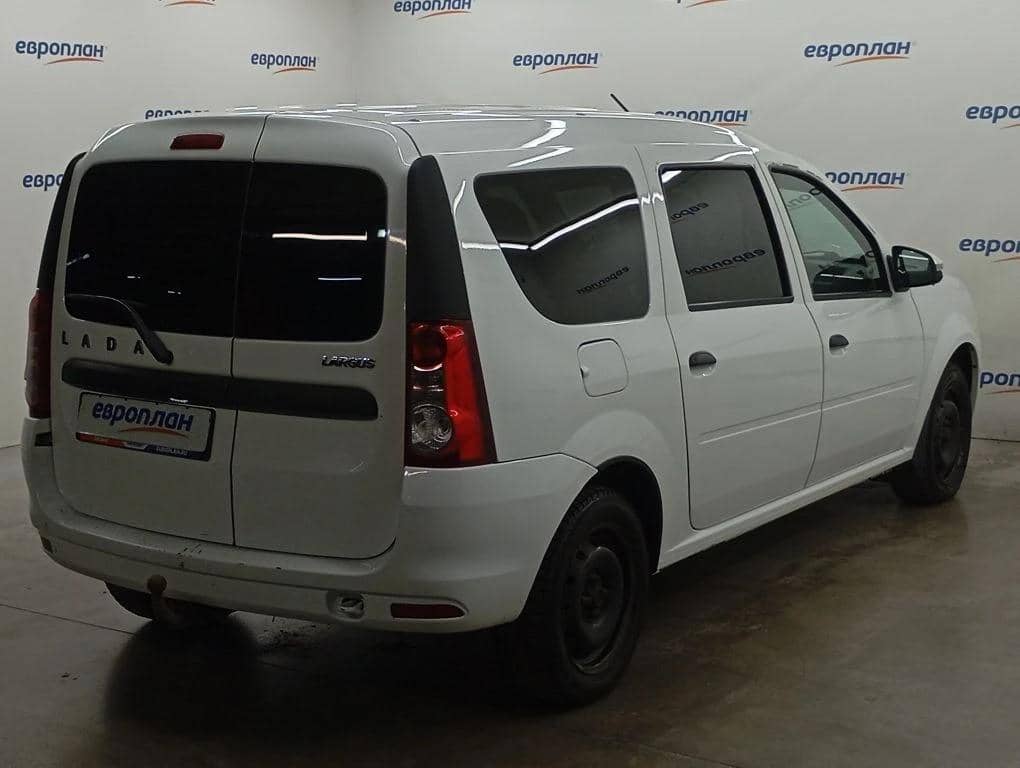 Lada Largus универсал,  283 514 км, 2021 года в лизинг